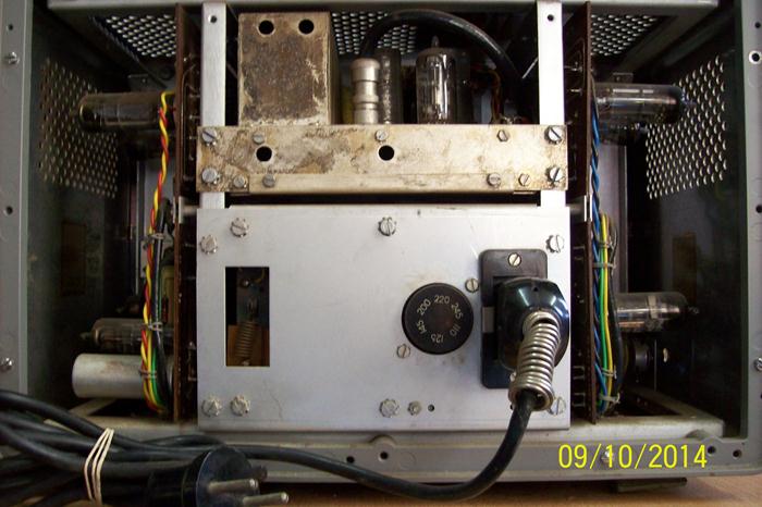 patron tv philips holandes 002_700x466.jpg
